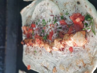 Ekmek Arası Tavuk Şiş(100gr) görseli