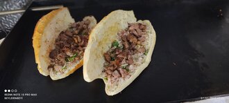 Ekmek Arası Kuzu Şiş(100gr) görseli