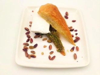 Havuç Dilim Baklava (1 Kg) & Dondurmalı görseli