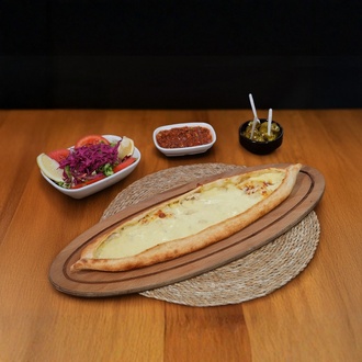 Kaşarlı Pide görseli