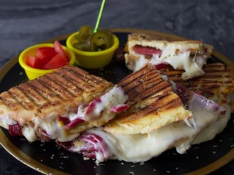 Cümbür Cemaat Tost görseli