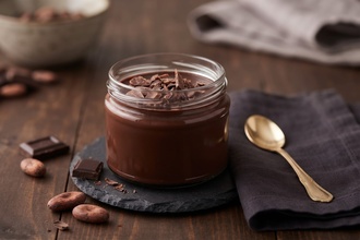 Çikolata Parçacıklı Profiterol görseli