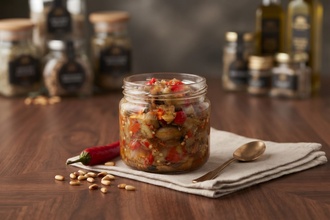 Kırmızı Közlenmiş Biberli Patlıcan Salata (300 Gr.) görseli