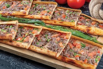 Kuşbaşılı Pide görseli