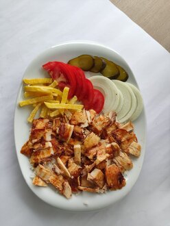 Pilav Üstü Tavuk Döner görseli