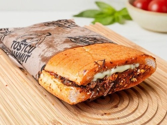 Kavurmalı Kaşarlı Tost görseli