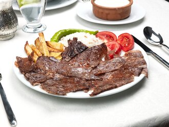 Yaprak Döner görseli
