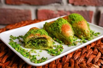 Fıstıklı Şöbiyet (1 Kg.) görseli