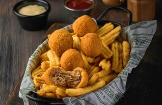 Mozzarellalı & Cheddarlı Kaburga Topları görseli