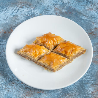 Cevizli Ev Baklavası (Tepsi) görseli