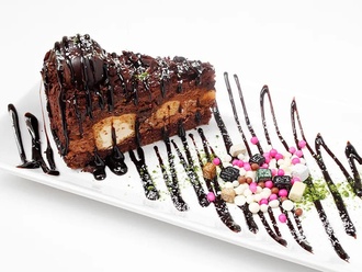 Profiterollü Pasta görseli