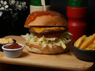 Cheeseburger Menü görseli