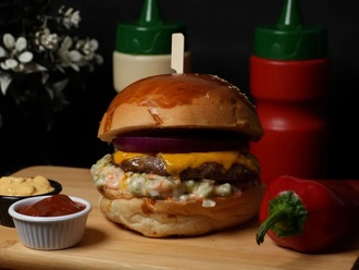 Atom Burger görseli