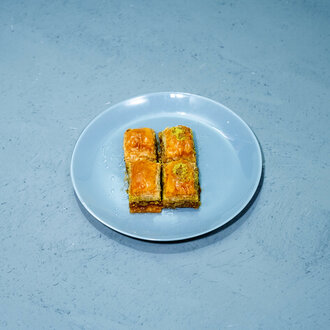 Fıstıklı Baklava (4 Dilim) görseli