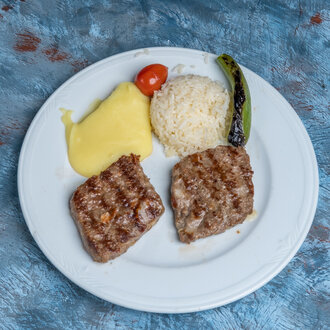 Özel Kaşarlı Köfte görseli