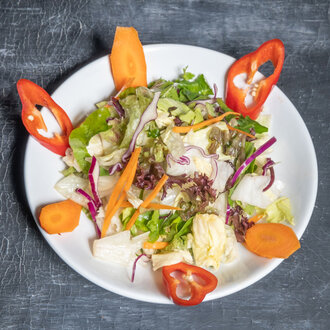 Mevsim Salatası görseli