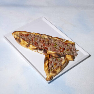 Kuşbaşılı Pide görseli