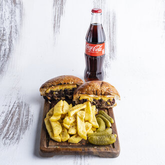 Cheeseburger Sosisli Menü görseli