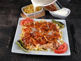 Ehli Çökertme Tavuk Döner görseli