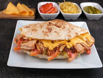 Cheddarlı Gobit Tavuk Döner görseli