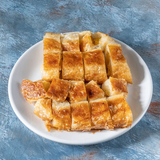 Peynirli Börek (1.5 Porsiyon) görseli