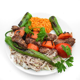 Domatesli Kebap 200 Ml Ayran İle görseli