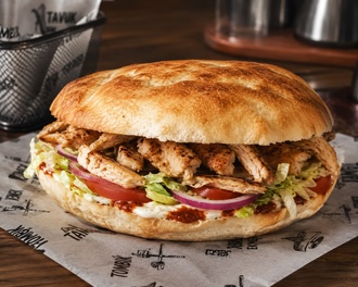 Tombik Ekmek Arası Tavuk Döner görseli