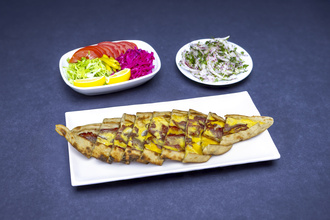 Pastırmalı Yumurtalı Pide görseli