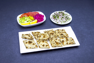 Kaşarlı Special Lahmacun görseli