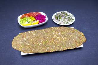 Sarımsaklı Lahmacun görseli