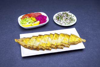 Troia Yumurtalı Kaşarlı Pide görseli