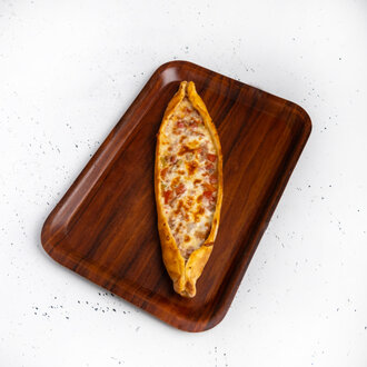 Kuşbaşılı Kaşarlı Pide görseli