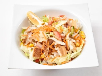 Sezar Salata Tavuklu görseli