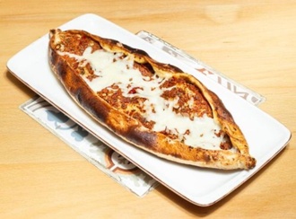 Ali Kıymalı Kaşarlı Pide görseli