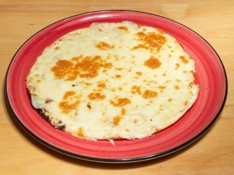 Glutensiz Kaşarlı Pide görseli