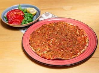 Glutensiz Kıymalı Pide görseli