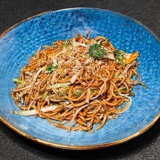 Sebzeli Noodle görseli