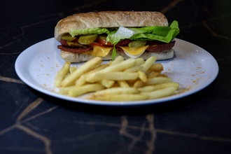 Şarküteri Sandviç görseli