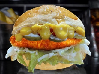 Gurme Cheese Chicken Burger (130 G) görseli