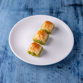 Kuru Baklava (4 Dilim) görseli