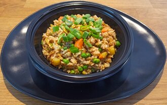 Yumurtalı Sebzeli Pilav görseli