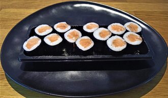 Sake Maki ( 12 Pcs.) görseli