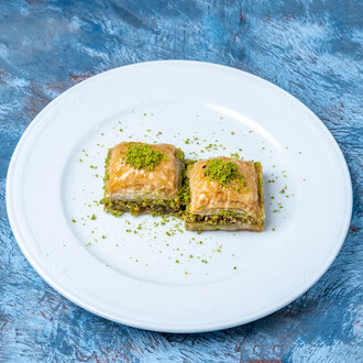 Fıstıklı Kare Baklava (1 Kg.) görseli