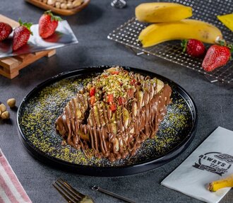 Çikolatalı & Muzlu & Çilekli Waffle görseli