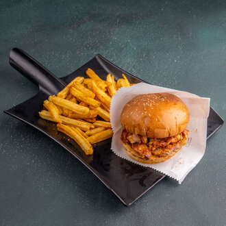 Mangalda Tavuk Burger görseli