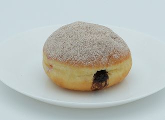 Fındık Kremalı Tarçınlı Donut görseli