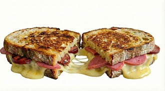 Ekşi Mayalı Karışık Tost görseli