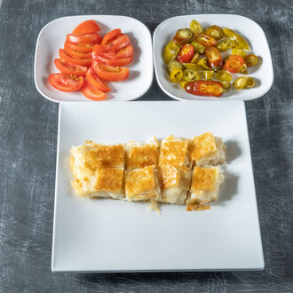 Peynirli Su Böreği görseli