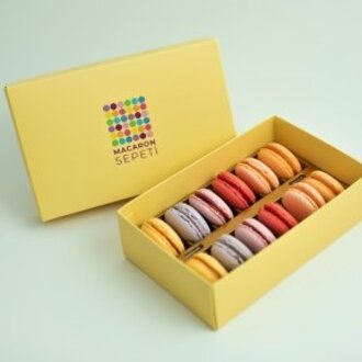 Meyve Şöleni Macaron Sepeti (12 Adet) görseli