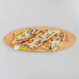 Kuşbaşı Mantarlı Pide görseli